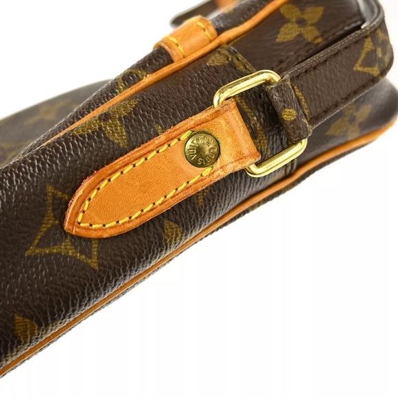 Louis Vuitton Danube Crossbody - Picture 5 of 10